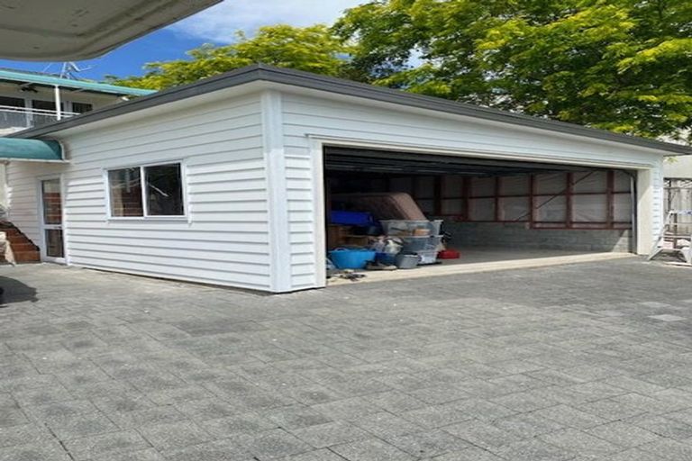 Photo of property in 36 Bronzewing Terrace, Unsworth Heights, Auckland, 0632
