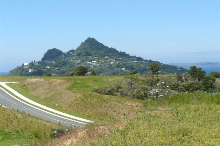 Photo of property in 17 Azimuth Road, Tairua, 3508