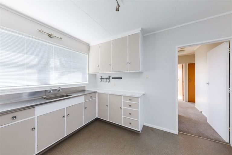 Photo of property in 44 Abraham Crescent, Milson, Palmerston North, 4414