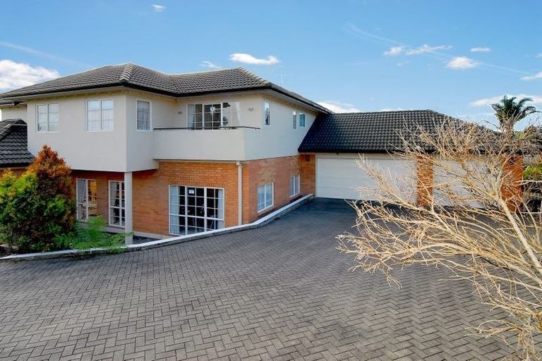 Photo of property in 26 Anaheim Boulevard, Shamrock Park, Auckland, 2016