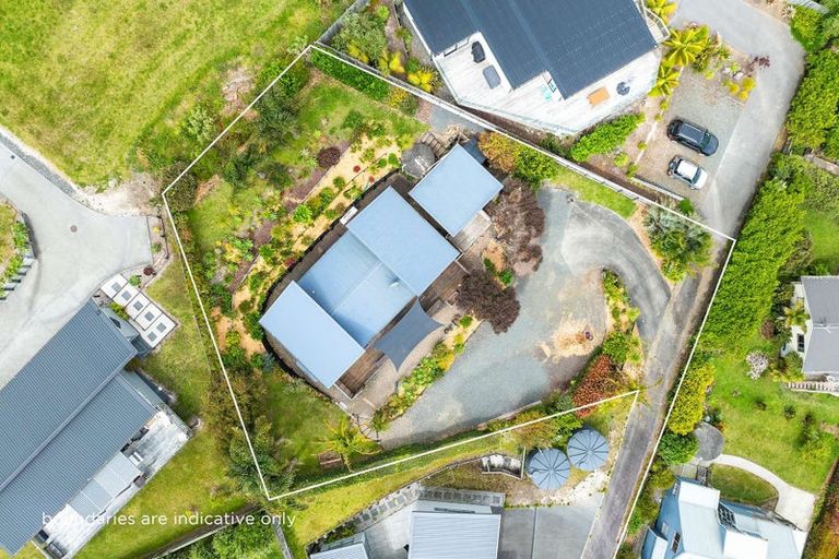 Photo of property in 9 Dudley Crescent, Cable Bay, 0420