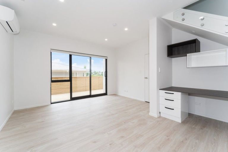 Photo of property in 64d Union Road, Howick, Auckland, 2014