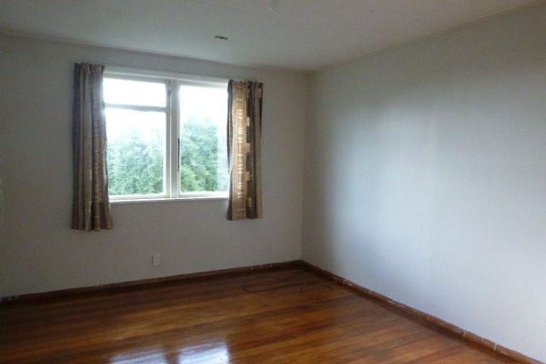 Photo of property in 12 Temuera Street, Otaki, 5512