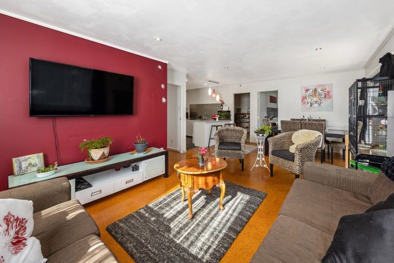 Photo of property in 99a Rockfield Road, Penrose, Auckland, 1061