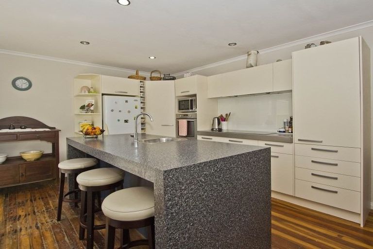 Photo of property in 15 Lockwood Crescent, Taita, Lower Hutt, 5011