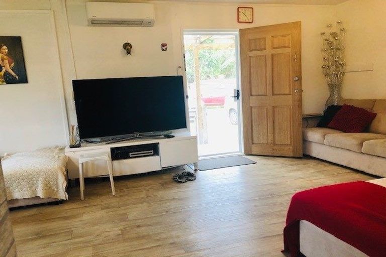 Photo of property in 1/30 Latham Avenue, Pakuranga, Auckland, 2010