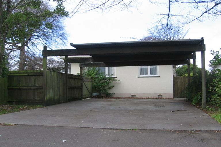 Photo of property in 536 Featherston Street, Roslyn, Palmerston North, 4414