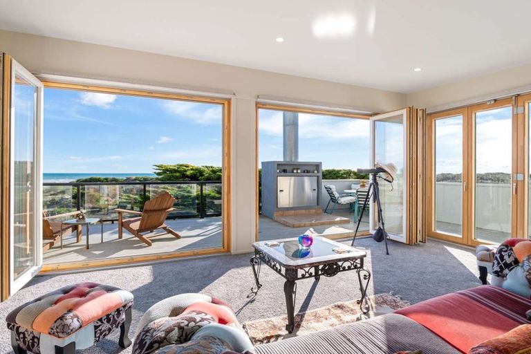 Photo of property in 5 Somerset Grove, Waitarere Beach, Levin, 5510