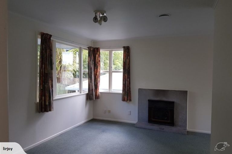 Photo of property in 1/46 Elliott Avenue, Bayview, Auckland, 0629