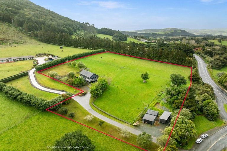 Photo of property in 4 Kara Road, Maungatapere, Whangarei, 0179