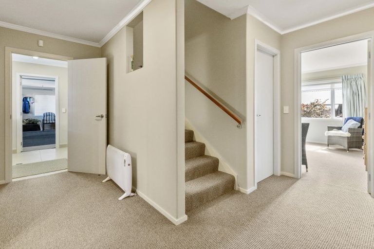 Photo of property in 19 Kinder Street, Acacia Bay, Taupo, 3330