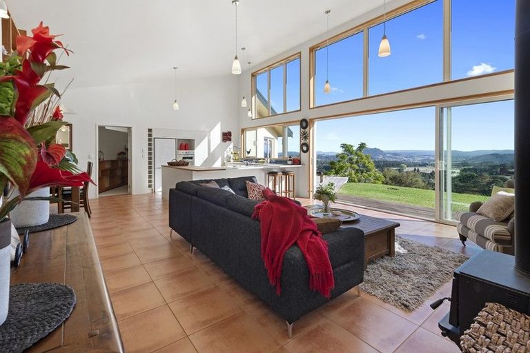 Photo of property in 34 Nova Way, Kauri, 0185