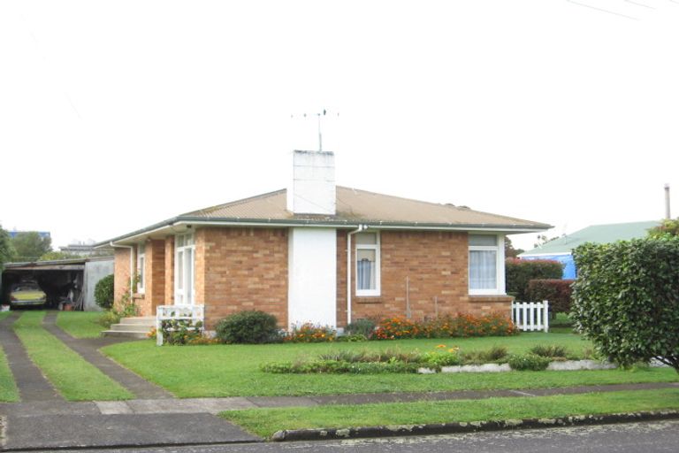 Photo of property in 10 Goodwin Street, Tirau, 3410