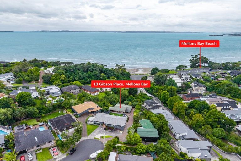 Photo of property in 18 Gibson Place, Mellons Bay, Auckland, 2014