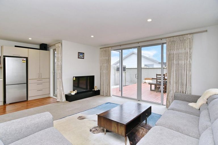 Photo of property in 25 Cassino Street, Rangiora, 7400