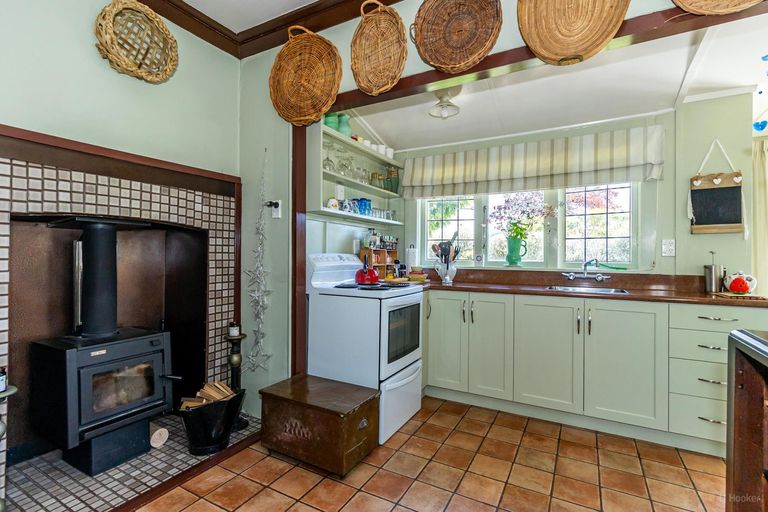 Photo of property in 4 Exeter Street, Waimate, 7924