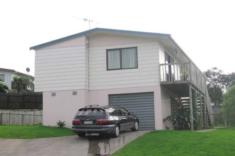 Photo of property in 5 Kearney Place, Massey, Auckland, 0614