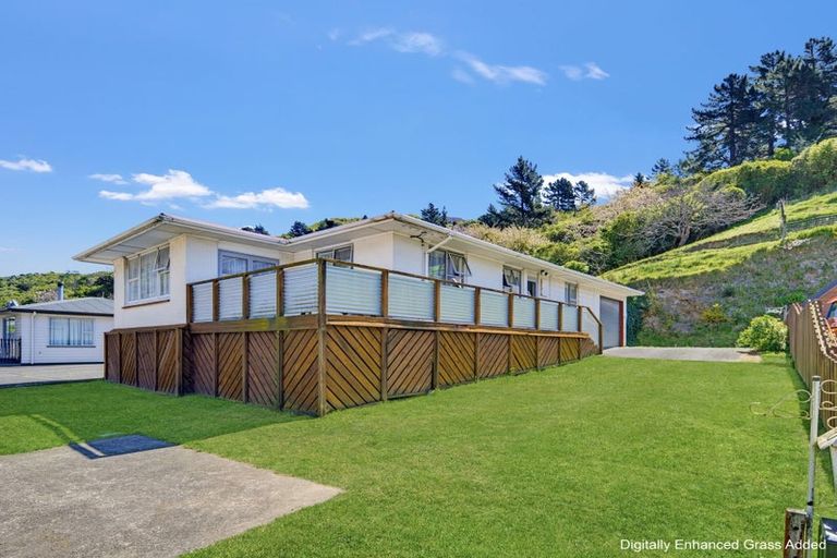 Photo of property in 51 Wairau Road, Picton, 7220