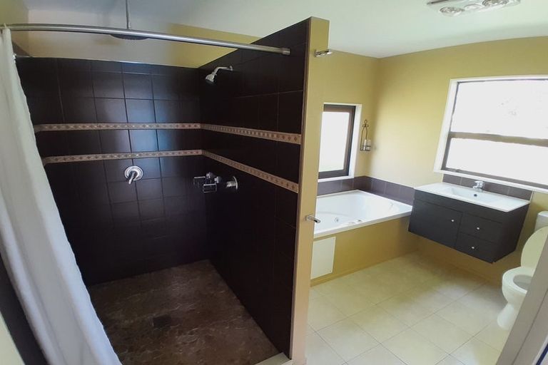 Photo of property in 232 Kimberley Road, Levin, 5571