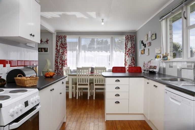 Photo of property in 1 Rangiora Crescent, Wairakei, Taupo, 3332