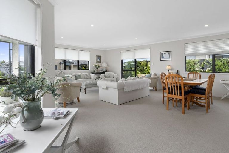 Photo of property in 9 Vista Close, Omokoroa, 3114