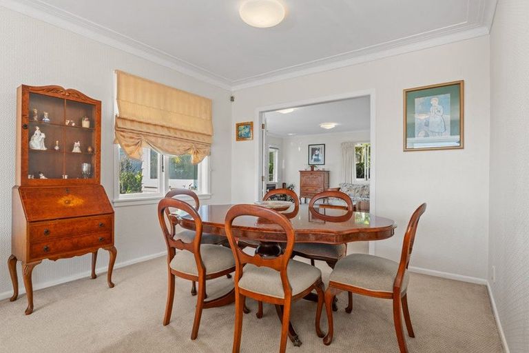 Photo of property in 42 Evelyn Road, Cockle Bay, Auckland, 2014