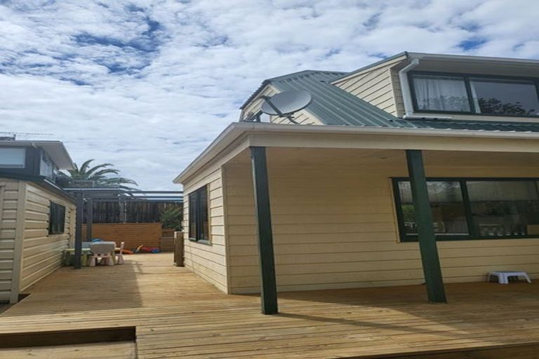 Photo of property in 1/6 Carlisle Road, Browns Bay, Auckland, 0630