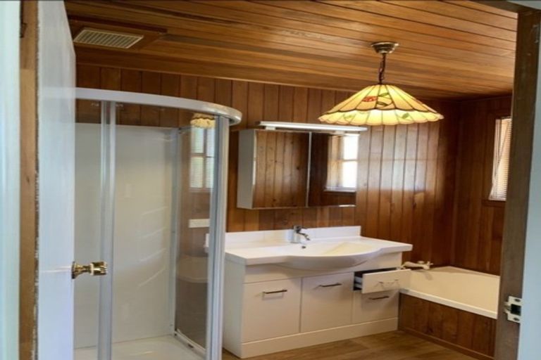 Photo of property in 8 Bushby Place, Bryndwr, Christchurch, 8053