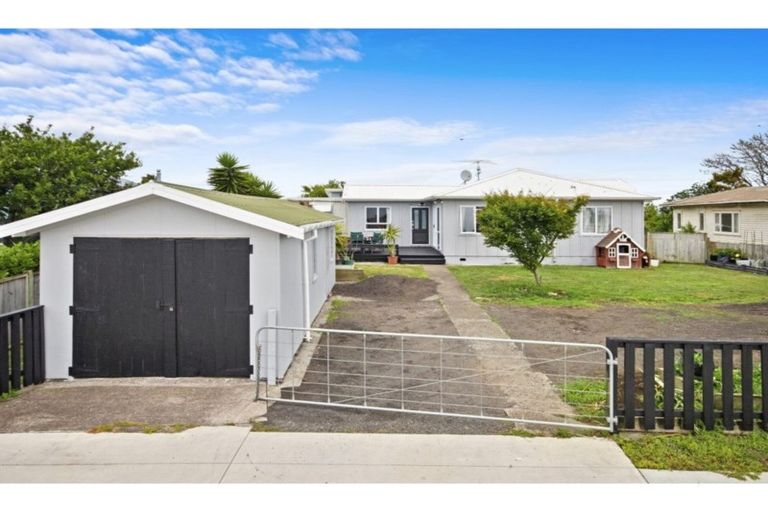 Photo of property in 58 Mclarin Road, Glenbrook, Waiuku, 2681