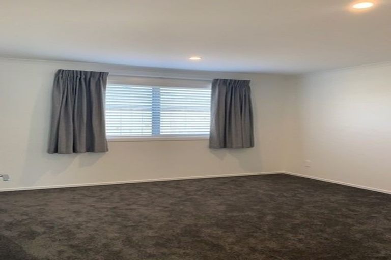 Photo of property in 126 Hinemoa Street, Levin, 5510