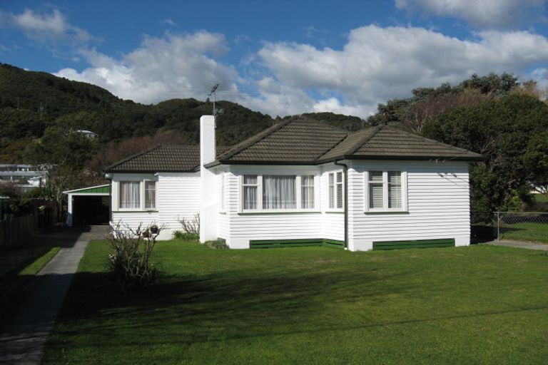 Photo of property in 108 Moohan Street, Wainuiomata, Lower Hutt, 5014