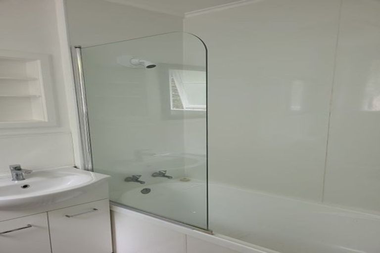 Photo of property in 47-47a Milton Road, Bluff Hill, Napier, 4110