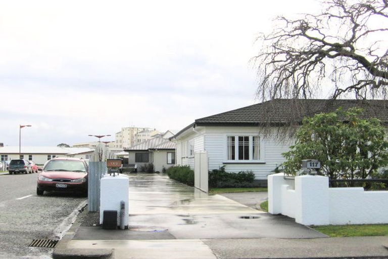 Photo of property in 117 Mcleod Street, Camberley, Hastings, 4120