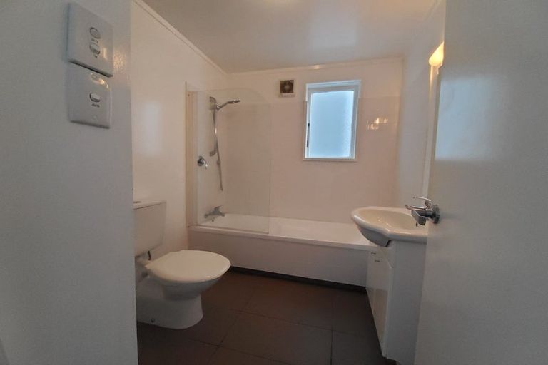 Photo of property in 221c The Terrace, Wellington Central, Wellington, 6011