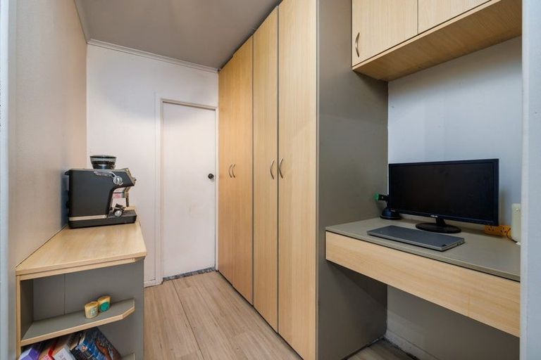 Photo of property in 43 Awatere Street, Clover Park, Auckland, 2023