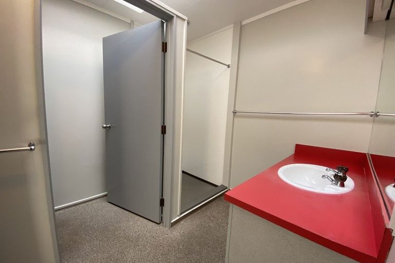 Photo of property in 4 Euclid Street, Vogeltown, New Plymouth, 4310