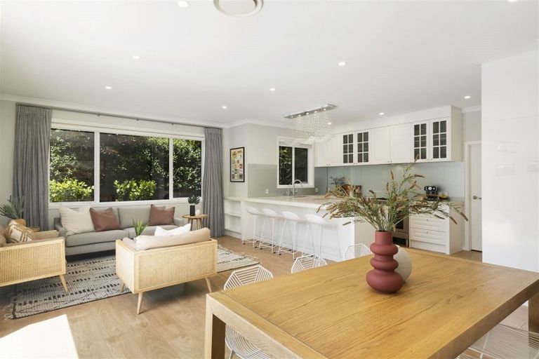 Photo of property in 284d Schnapper Rock Road, Schnapper Rock, Auckland, 0632