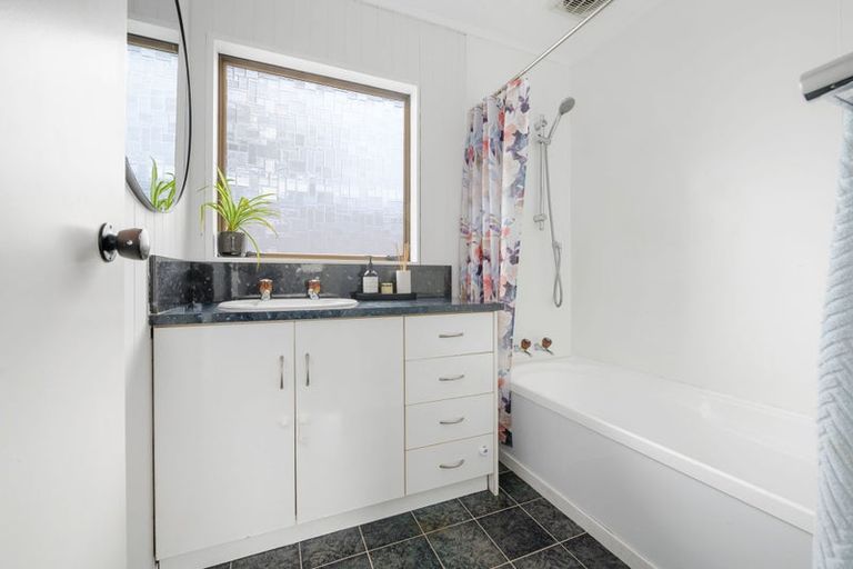 Photo of property in 37 Enfield Street, Nawton, Hamilton, 3200