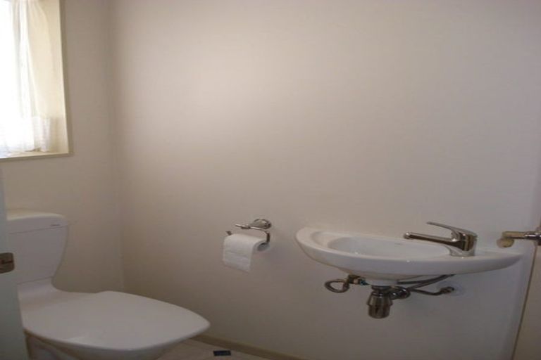 Photo of property in 42a Queenwood Road, Levin, 5510