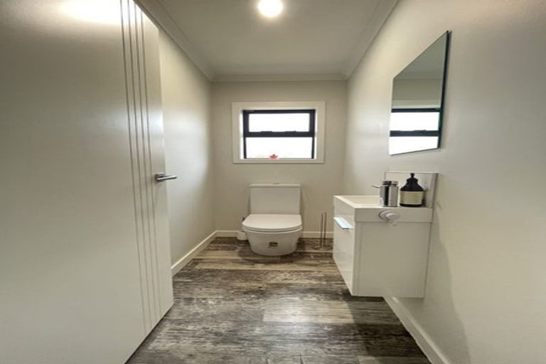 Photo of property in 38 Margaret Shields Avenue, Aotea, Porirua, 5024