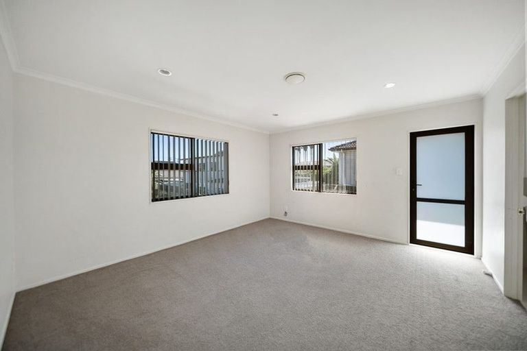 Photo of property in 12a Freyberg Avenue, Papatoetoe, Auckland, 2104