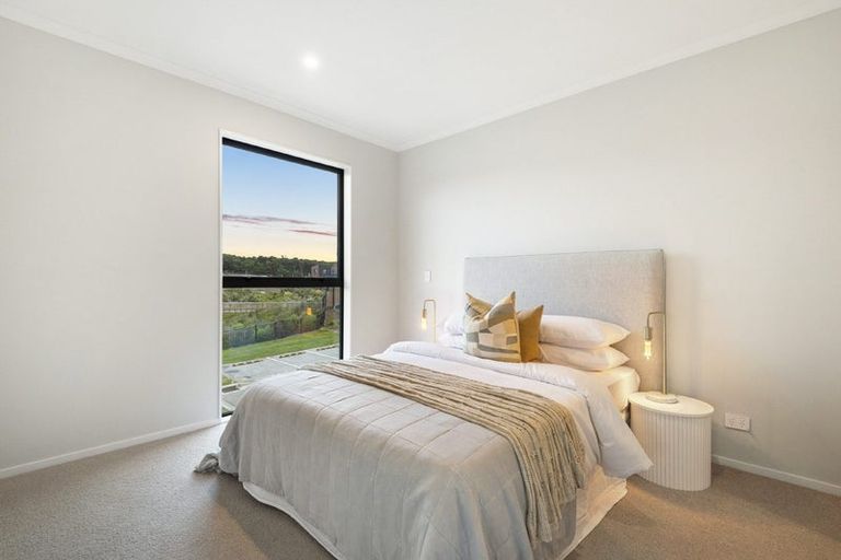 Photo of property in 8/7 Parapara Place, Albany, Auckland, 0632