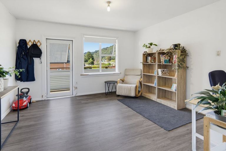 Photo of property in 51 Wairau Road, Picton, 7220