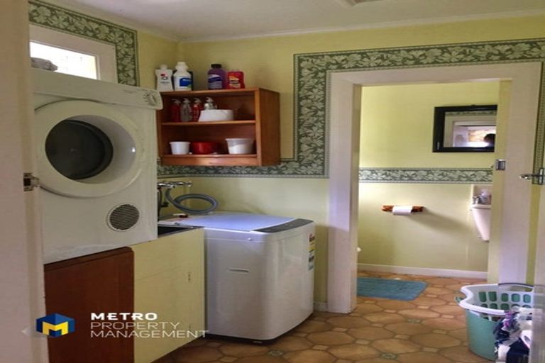 Photo of property in 9 Kaikorai Valley Road, Kaikorai, Dunedin, 9010