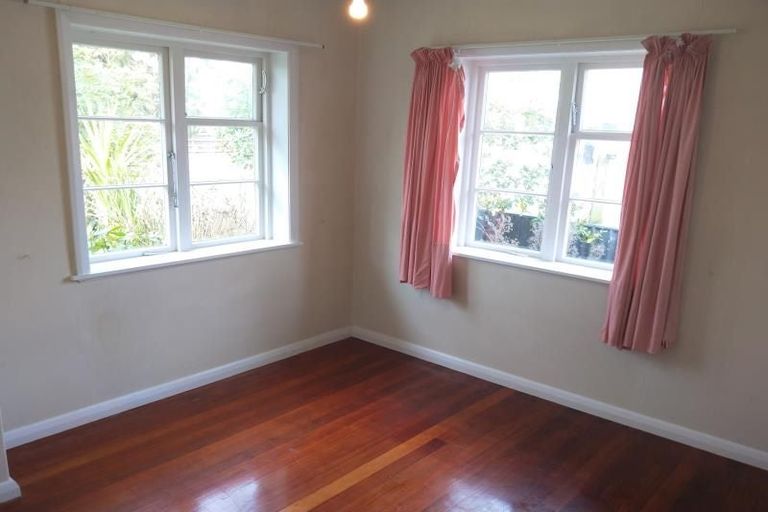 Photo of property in 39 Park Road, West End, Palmerston North, 4412