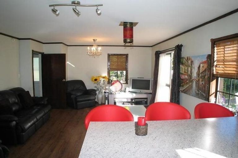 Photo of property in 2/85 Meadway, Sunnyhills, Auckland, 2010