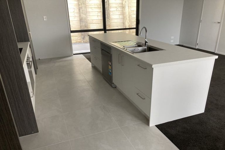 Photo of property in 7 Albatross Lane, Welcome Bay, Tauranga, 3112