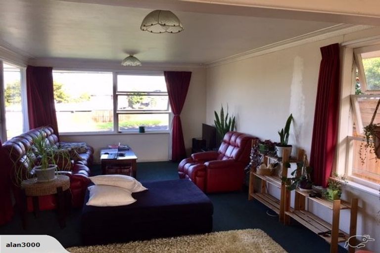 Photo of property in 79 Hillcrest Avenue, Hillcrest, Auckland, 0627