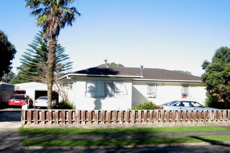 Photo of property in 6 Bedlington Avenue, Manurewa, Auckland, 2102