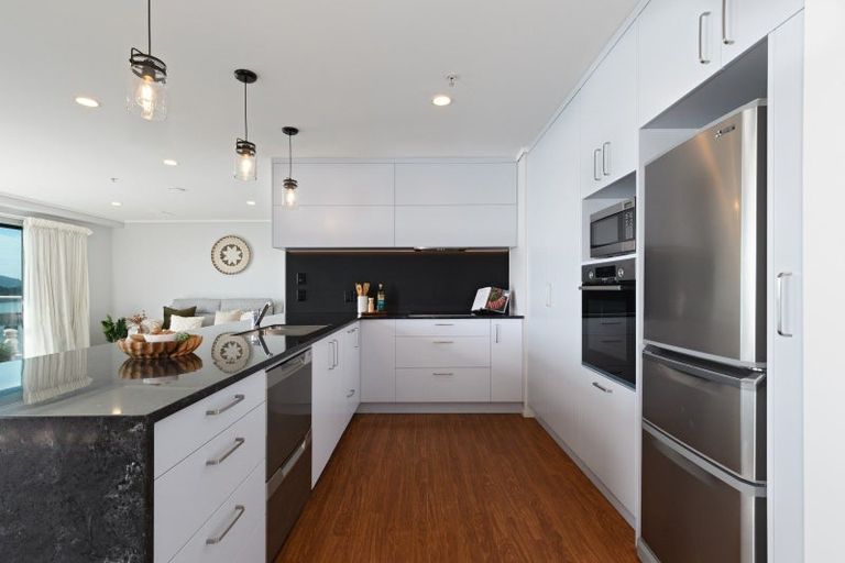 Photo of property in 12/72e Devonport Road, Tauranga, 3110